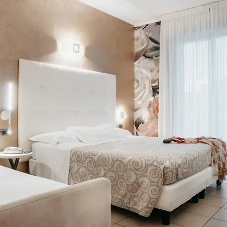 Tropical Hotel 3*