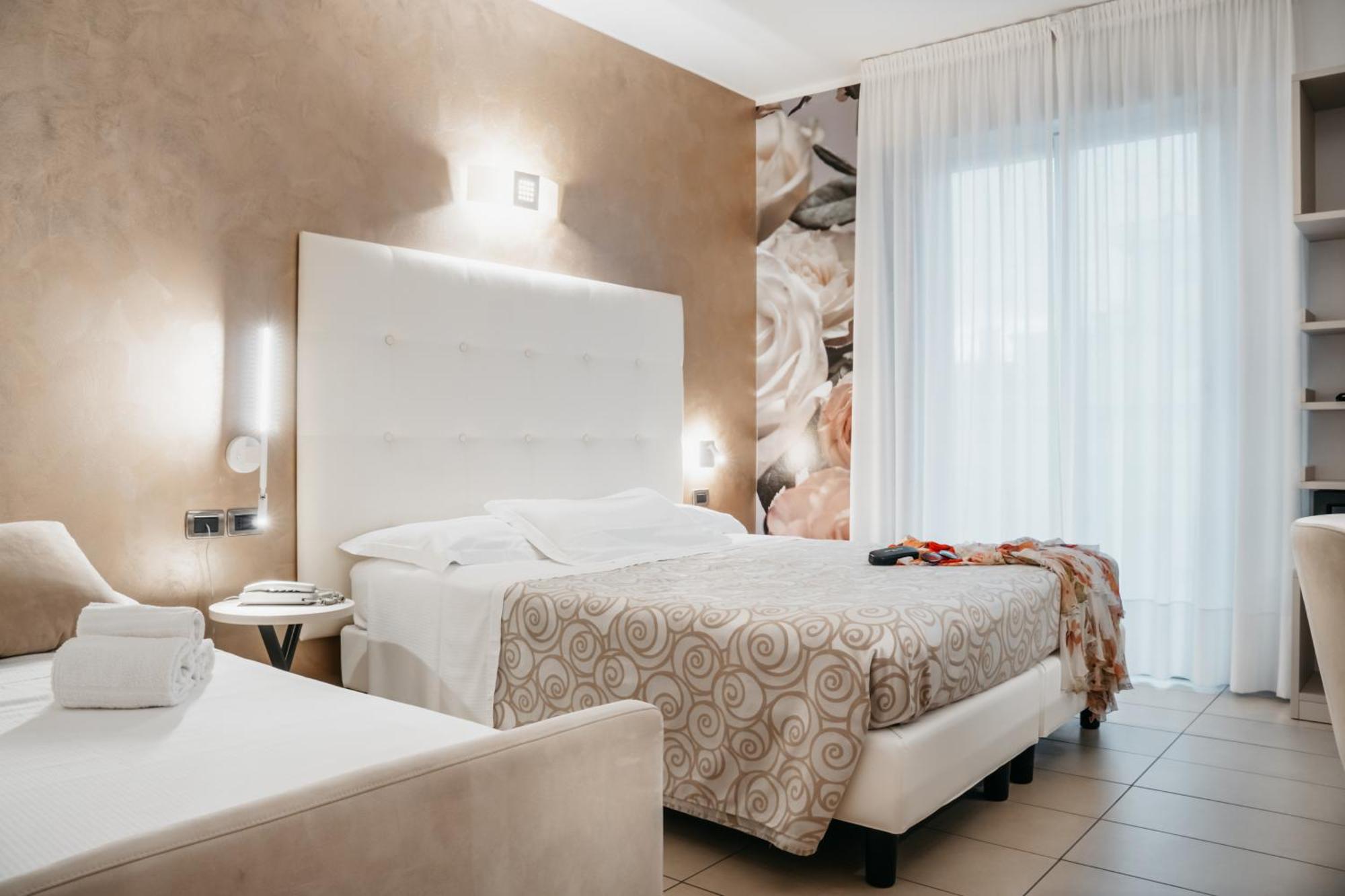 Tropical Hotel 3*