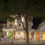 Tropical Hotel 3*
